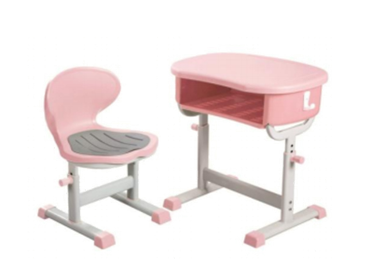 学生课桌椅设计对比与分析与自由教学模式对学生课桌椅设计影响